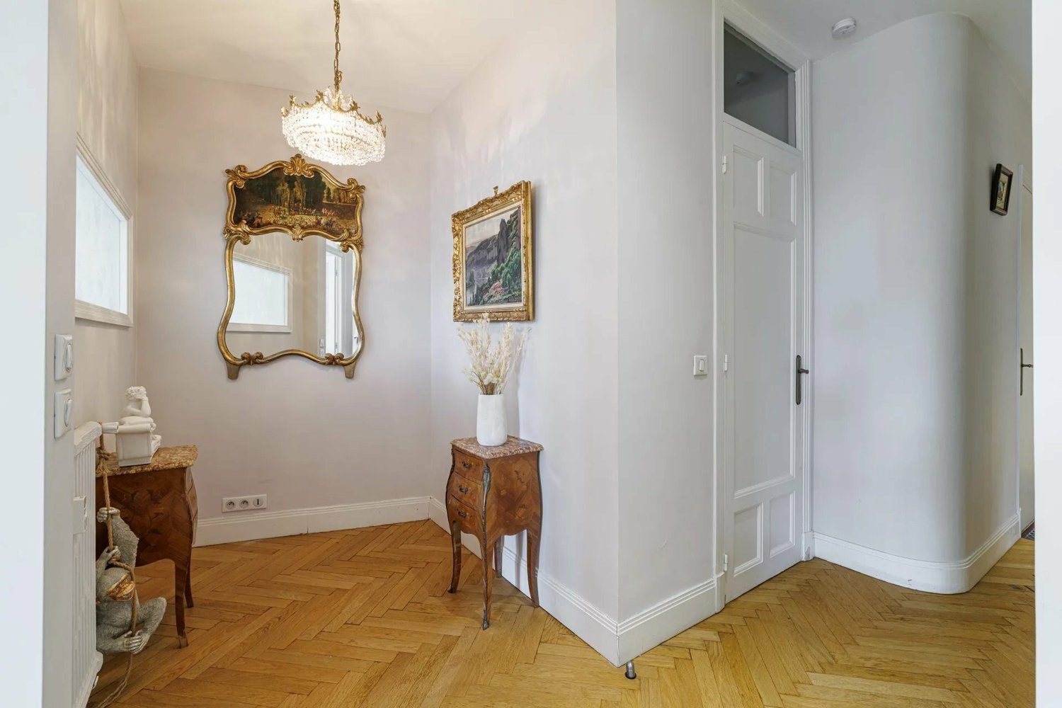 Property photo in Carre d'Or