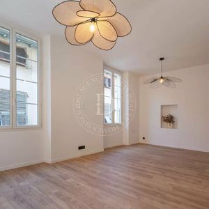 Property in Old Town