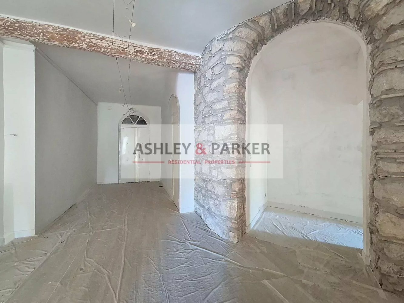 Property photo in Port