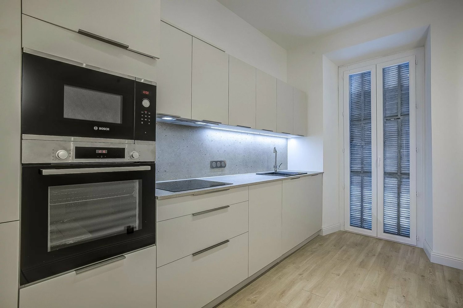 Property photo in Port