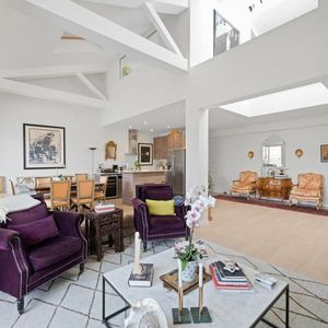 Property in Carre d'Argent