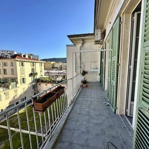 Property in Carre d'Argent