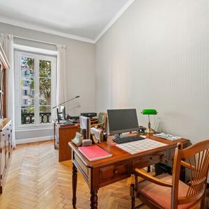 Property in Carre d'Argent