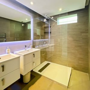 Property in Carre d'Argent