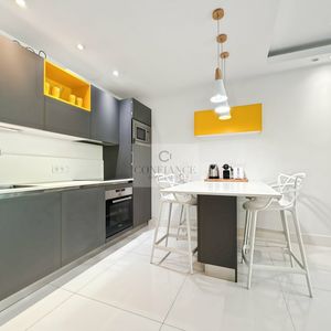 Property in Carre d'Argent