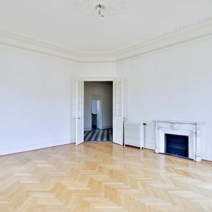 Property in Carre d'Argent