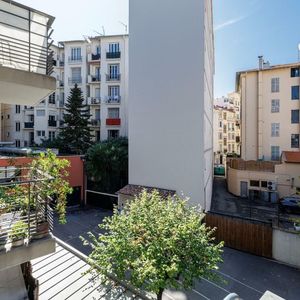 Property in Carre d'Argent