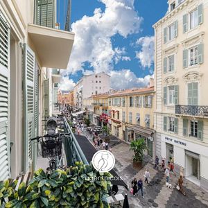 Property in Carre d'Argent