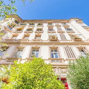 Property in Carre d'Argent