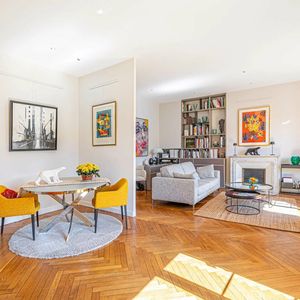 Property in Carre d'Argent