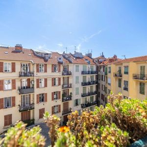 Property in Carre d'Argent