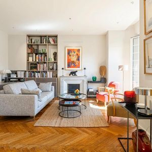 Property in Carre d'Argent