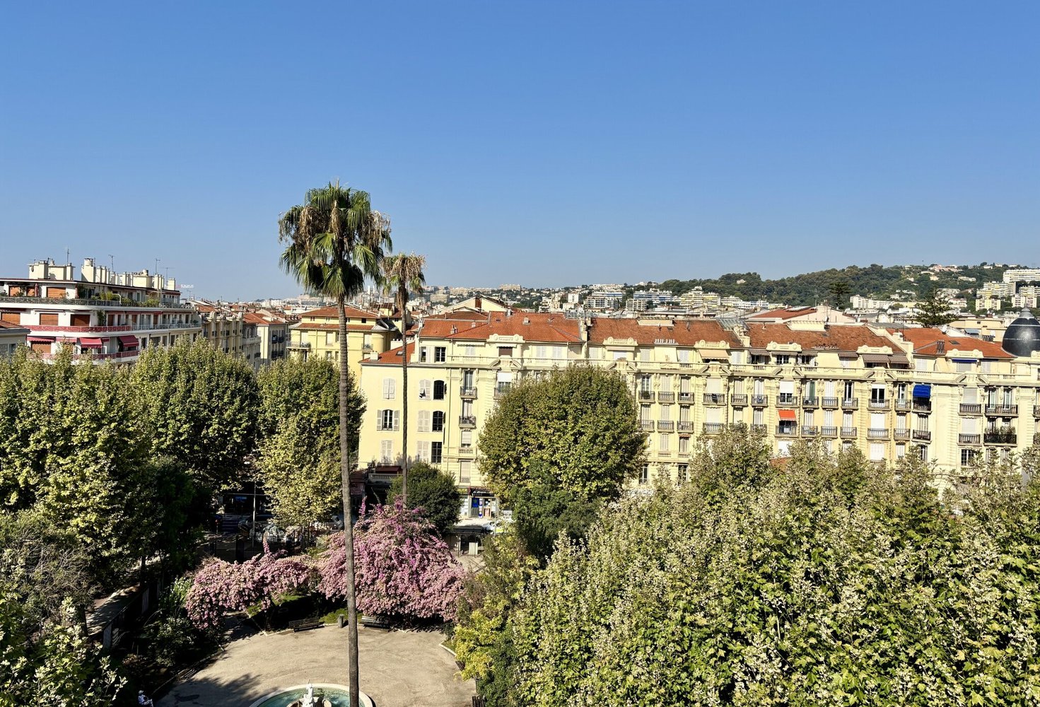 Property photo in Carre d'Or