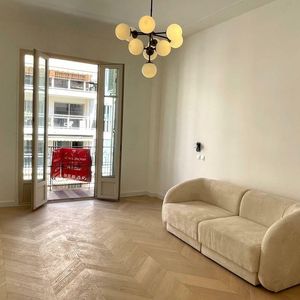 Property in Carre d'Or