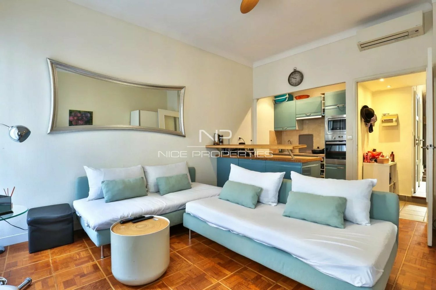 Property photo in Carre d'Or