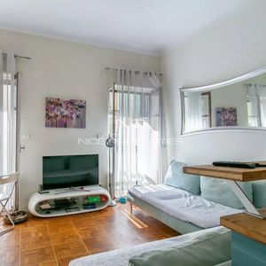 Property in Carre d'Or