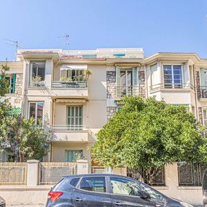 Property in Carre d'Or