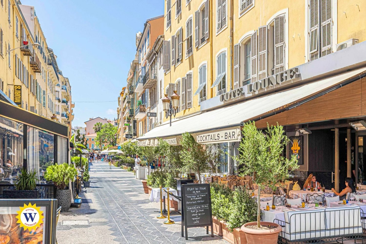 Property photo in Carre d'Or