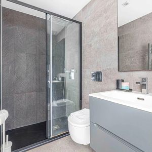 Property in Carre d'Or