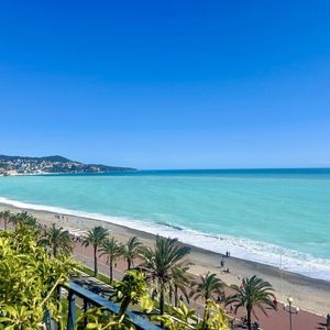 Property in Carre d'Or