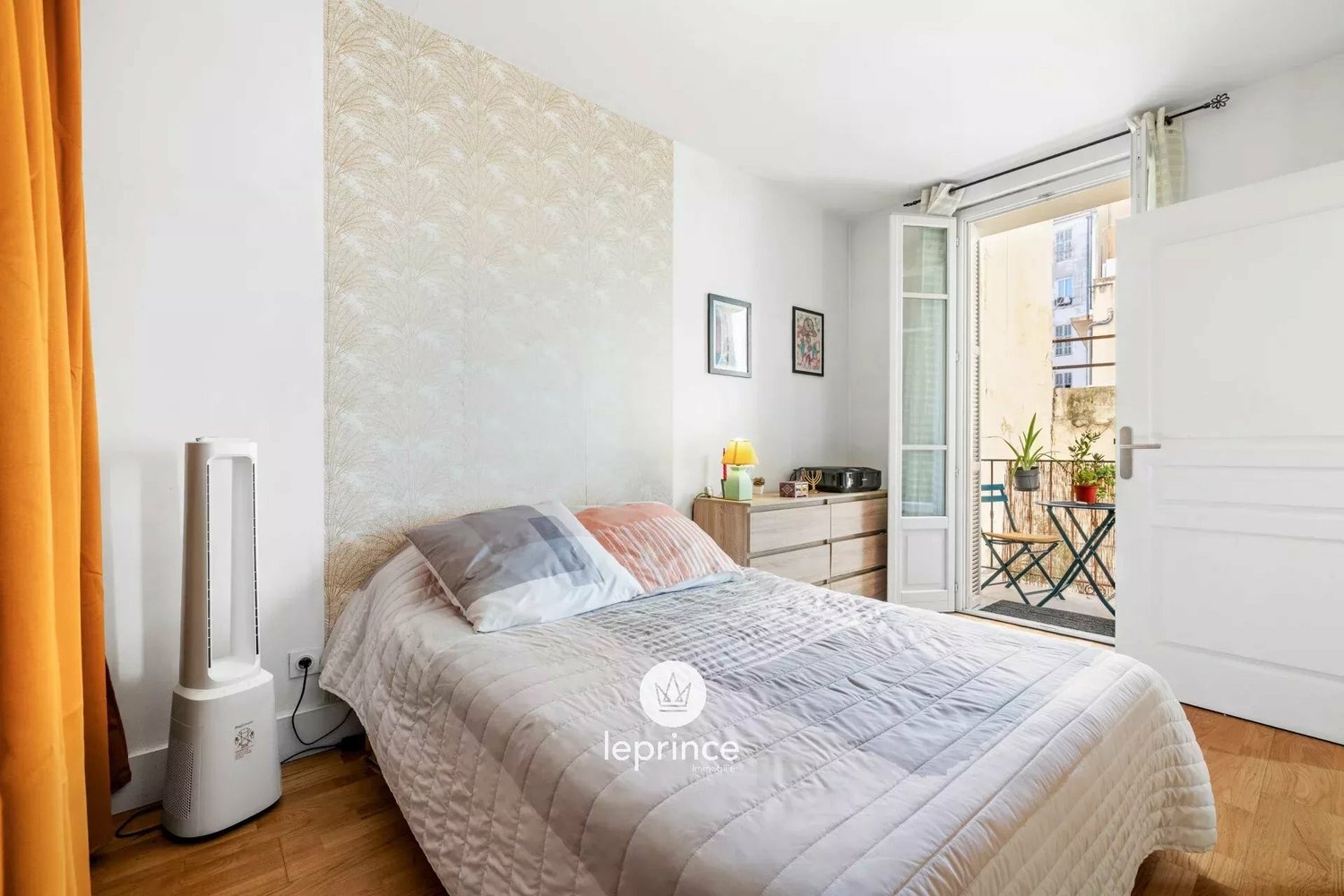 Property photo in Carre d'Or