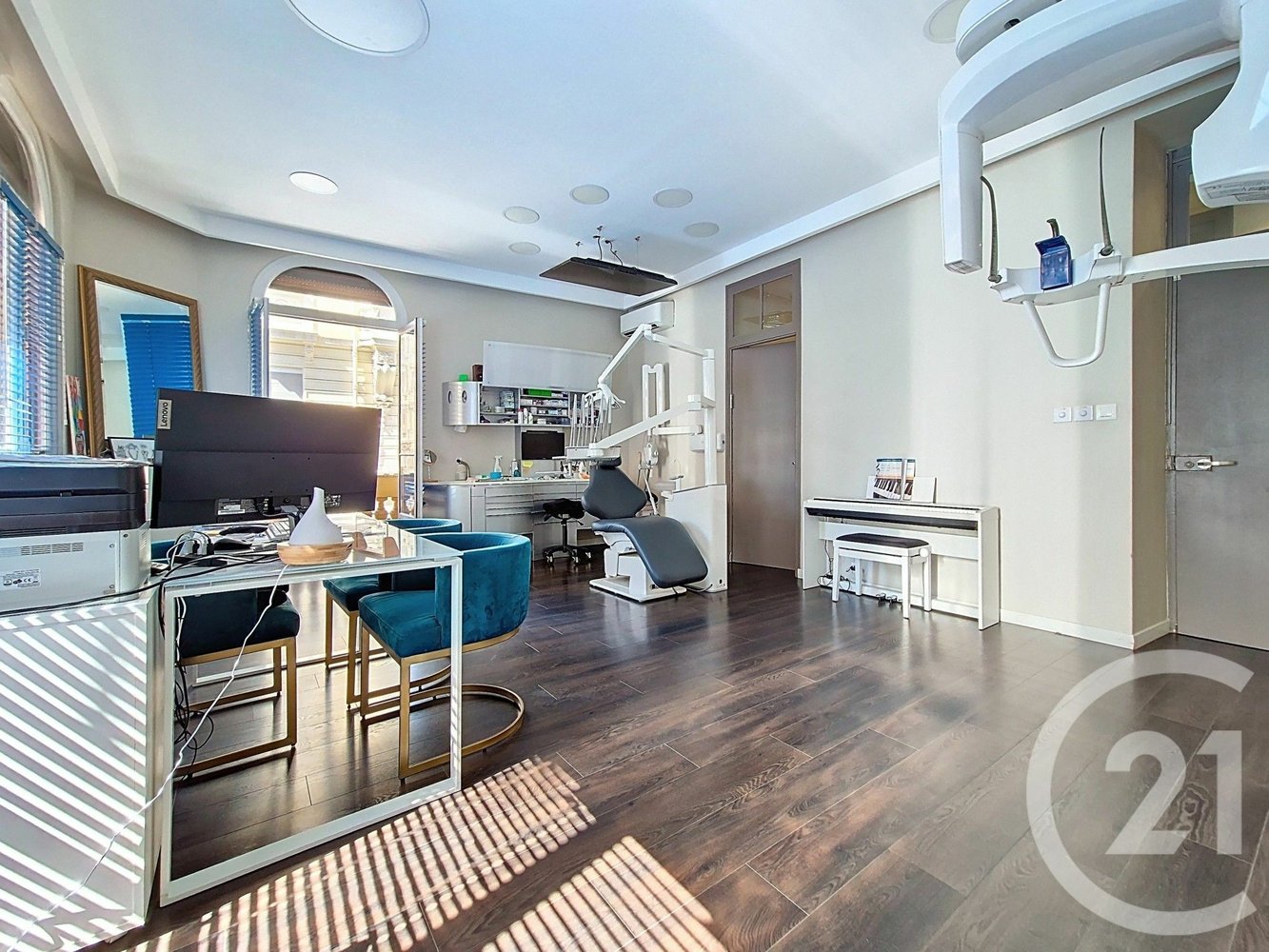 Property photo in Carre d'Or