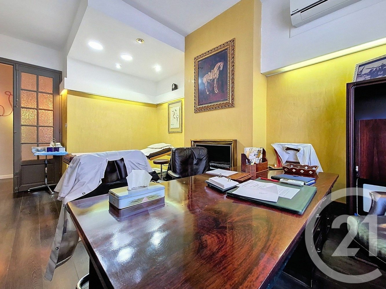 Property photo in Carre d'Or