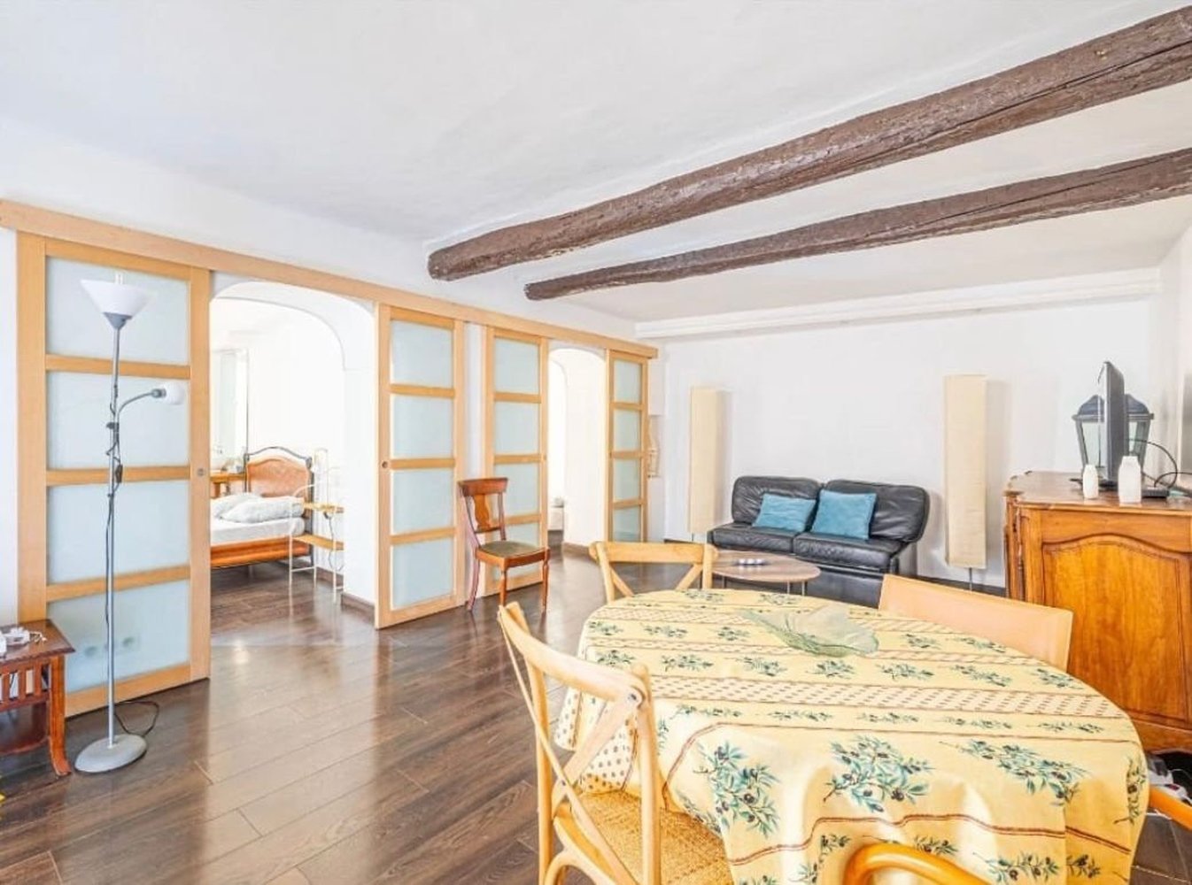 Property photo in Carre d'Or