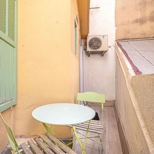 Property in Carre d'Or