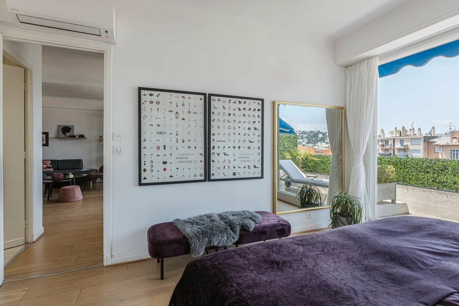 Property photo in Carre d'Or