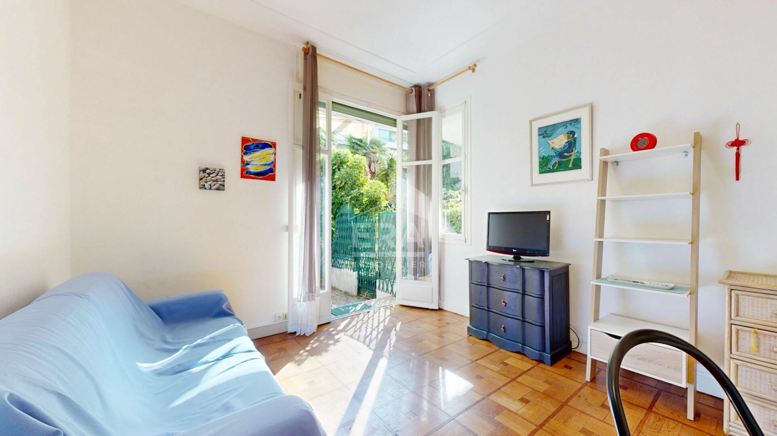 Property photo in Carre d'Or