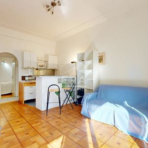 Property in Carre d'Or