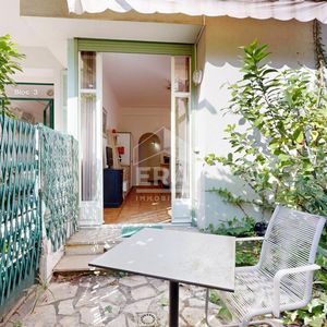 Property in Carre d'Or