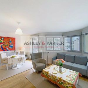 Property in Carre d'Or