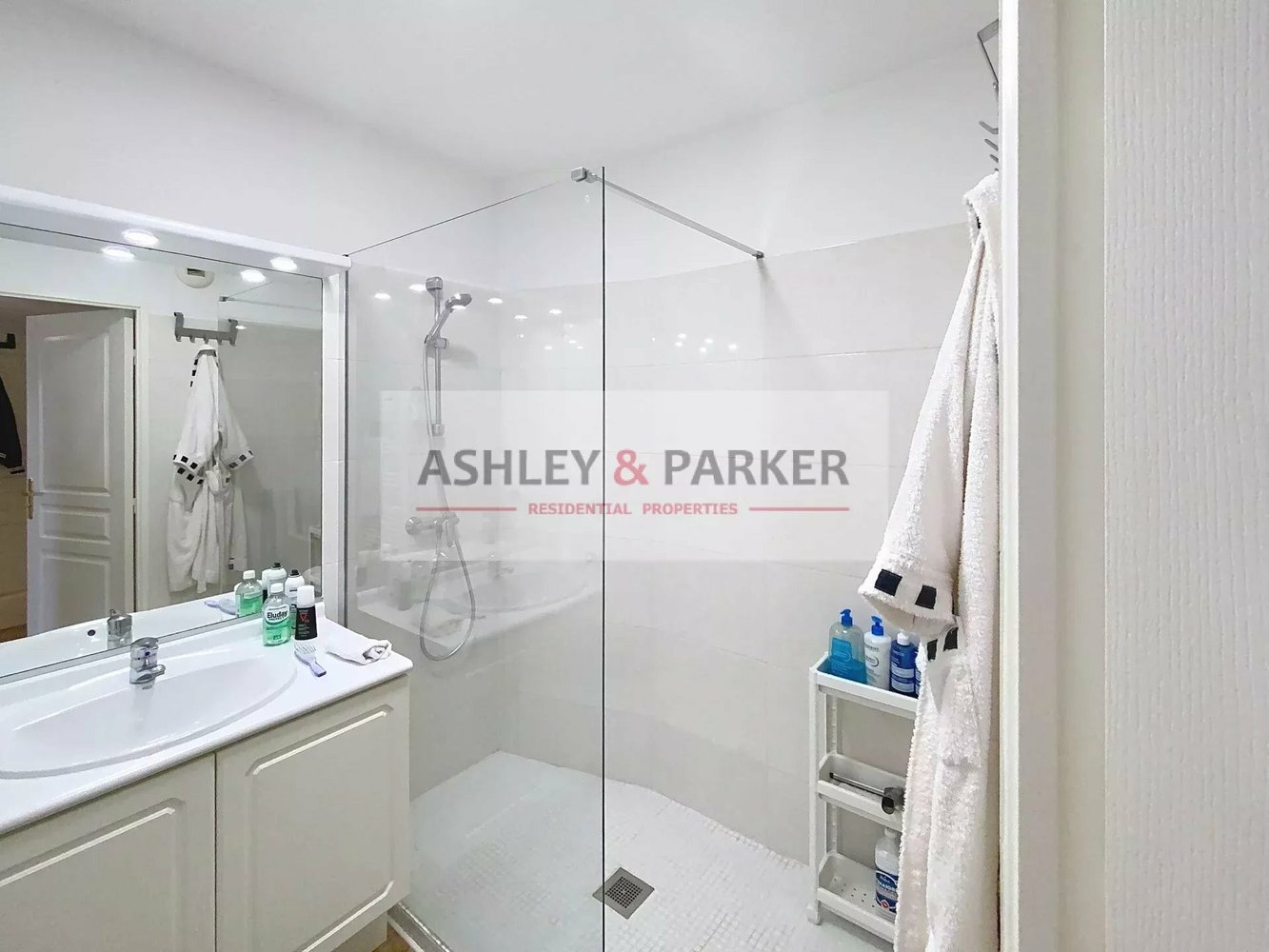 Property photo in Carre d'Or