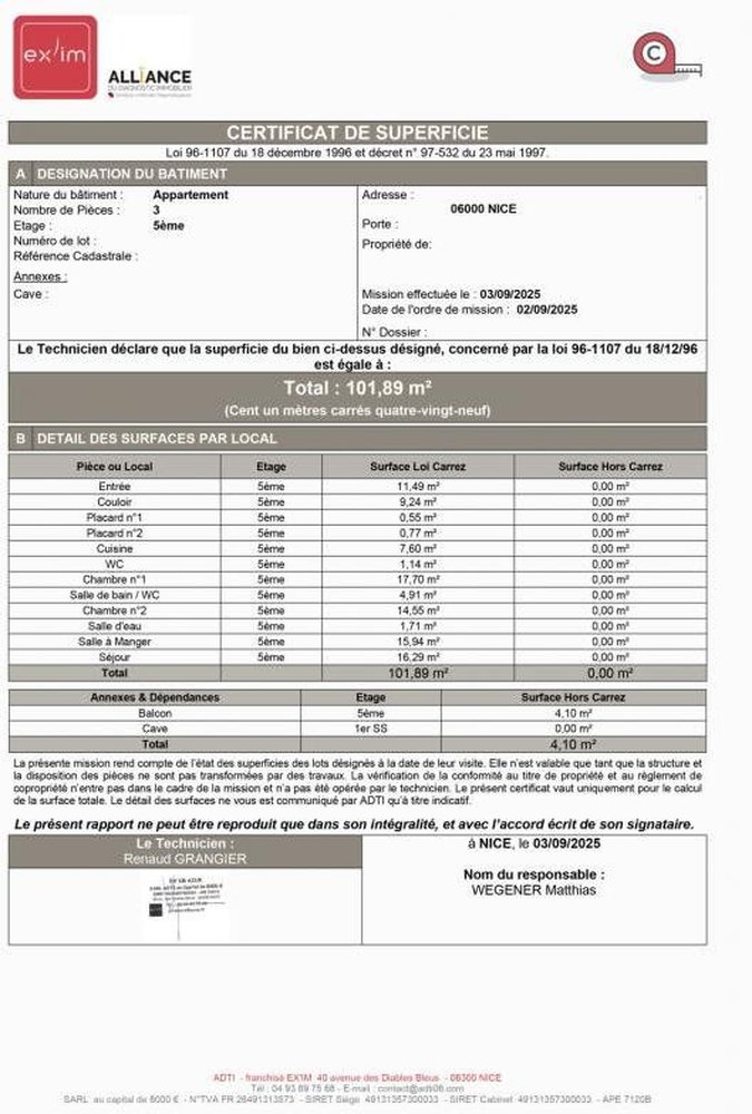 Property photo in Carre d'Or