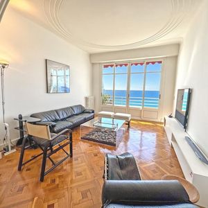 Property in Carre d'Or