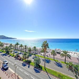 Property in Carre d'Or