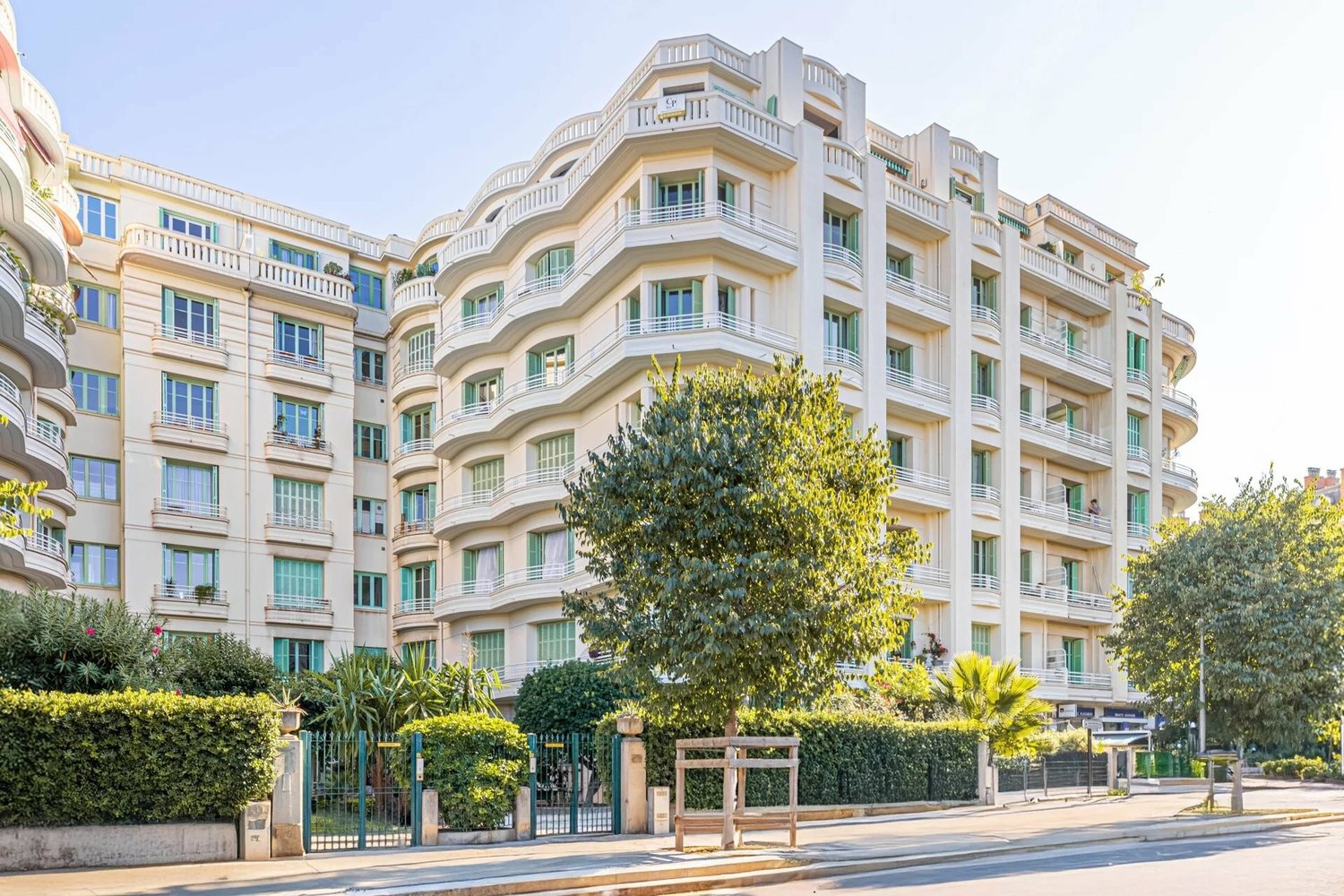 Property photo in Carre d'Or