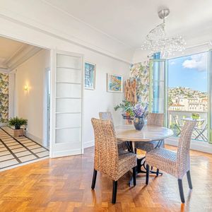 Property in Carre d'Or