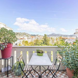 Property in Carre d'Or