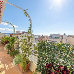 Property in Carre d'Or