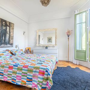 Property in Carre d'Or