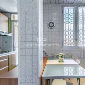 Property in Carre d'Or