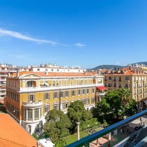 Property in Carre d'Or