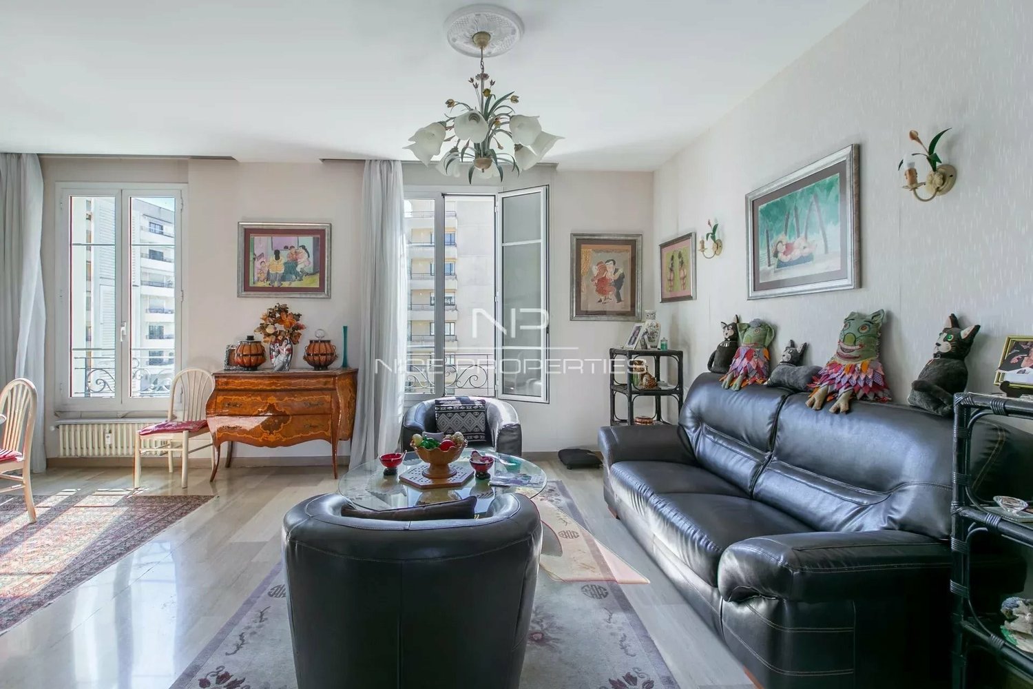 Property photo in Carre d'Or