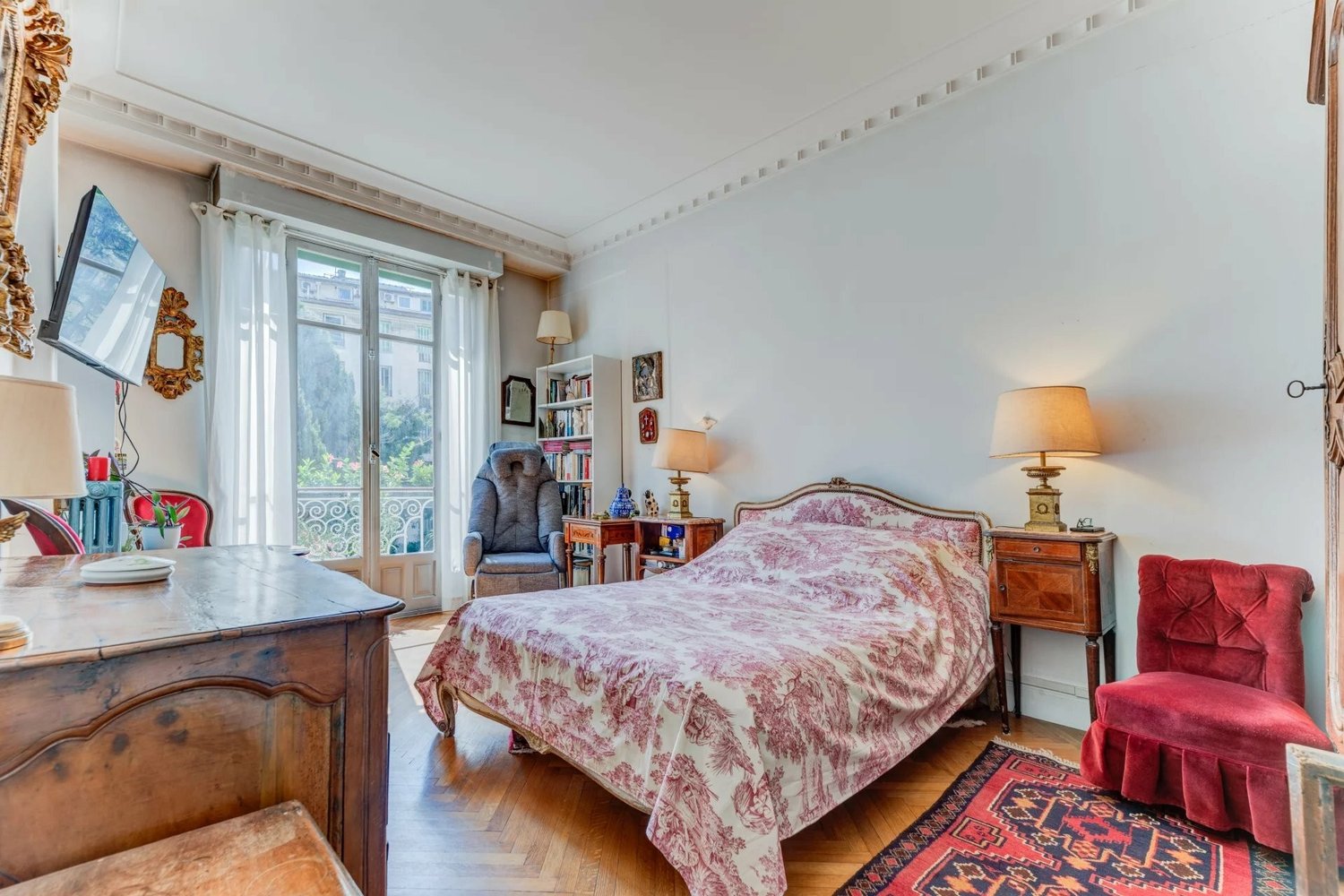 Property photo in Carre d'Or