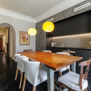 Property in Carre d'Or