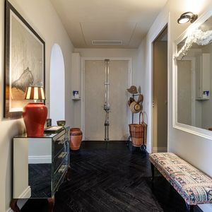 Property in Carre d'Or