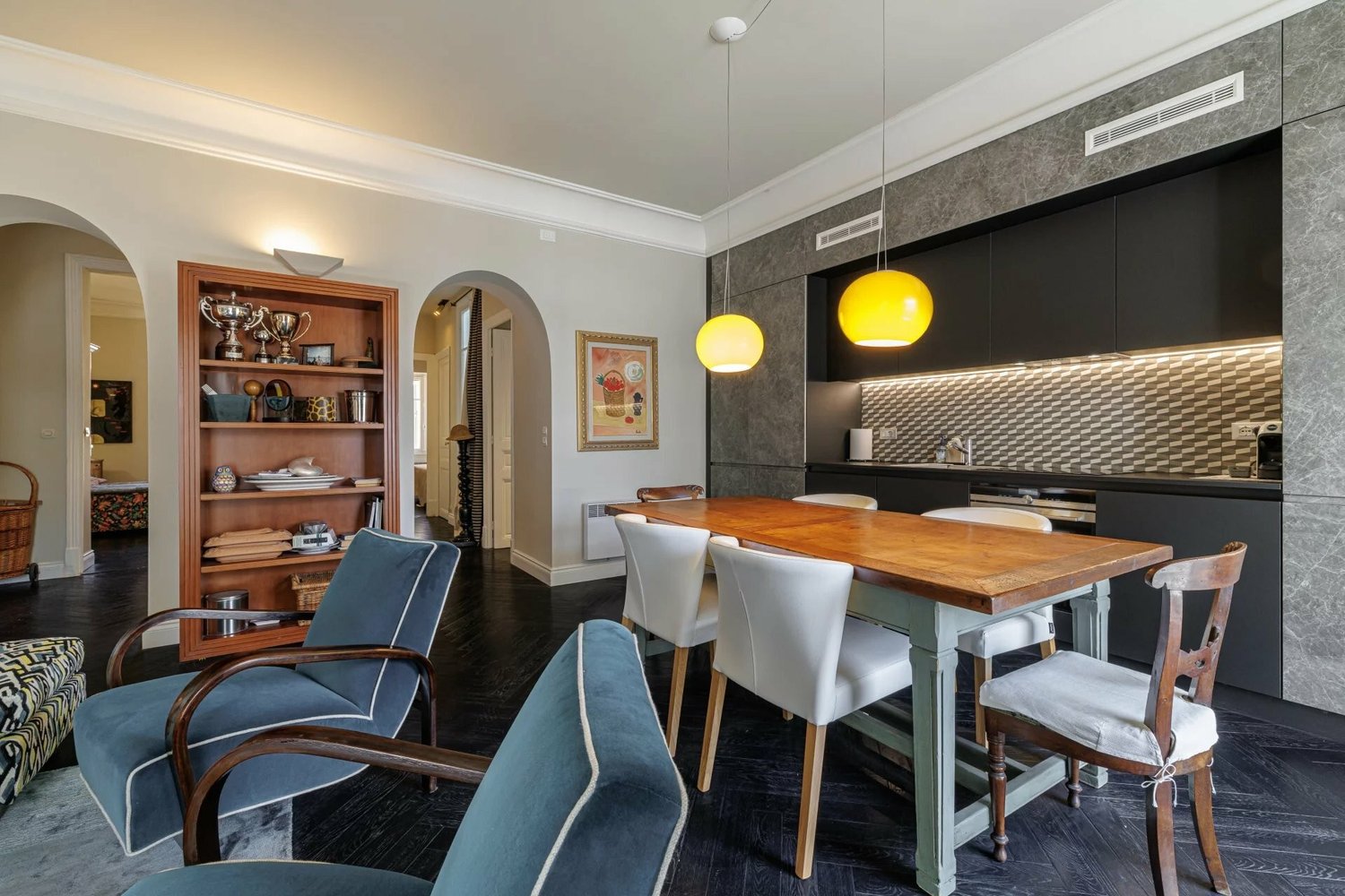 Property photo in Carre d'Or